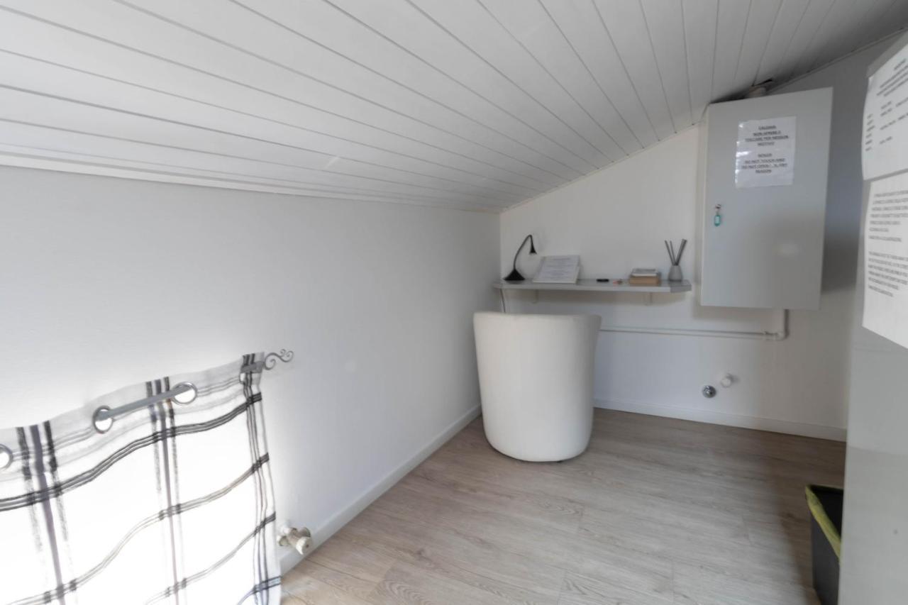 Lapiccolina Apartman Desenzano del Garda Kültér fotó