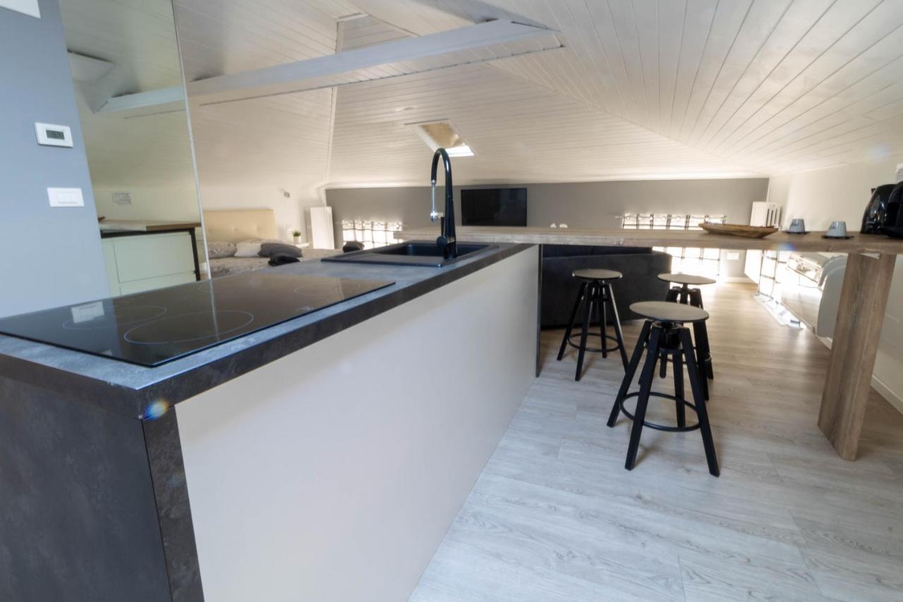 Lapiccolina Apartman Desenzano del Garda Kültér fotó
